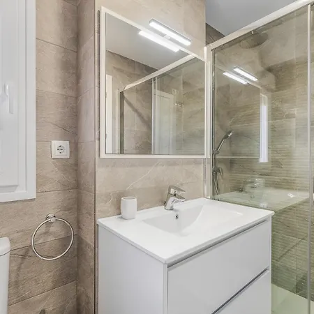 Apartment Playa Principe Esc 10 *